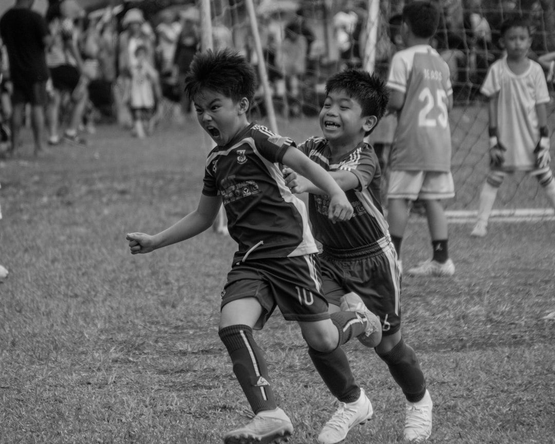 試合に勝った時の子供への声かけ|調子に乗らせず次へつなげる言葉【OK/NG例】